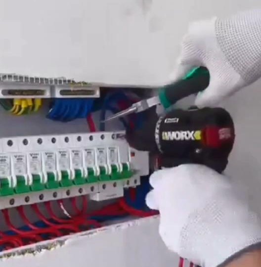 低壓配電柜(箱)安裝、接線視頻-老電工教程